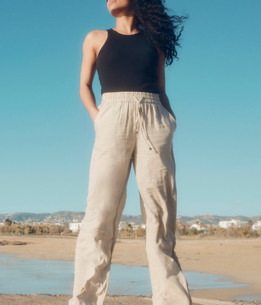 What to Wear with Linen Trousers?