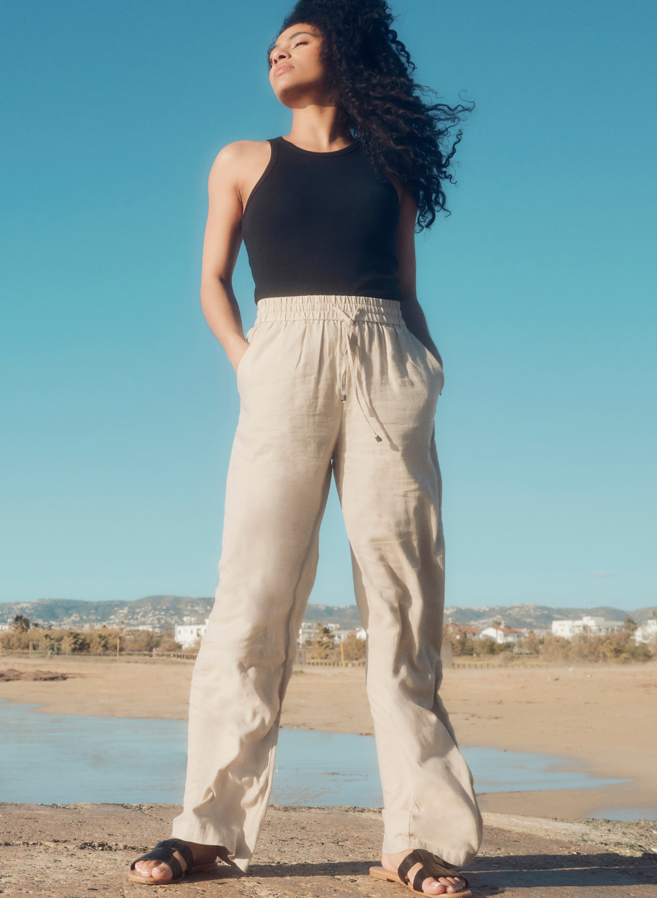 What to Wear with Linen Trousers?