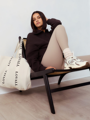 5 Wardrobe Essentials That Pair Perfectly with Leggings