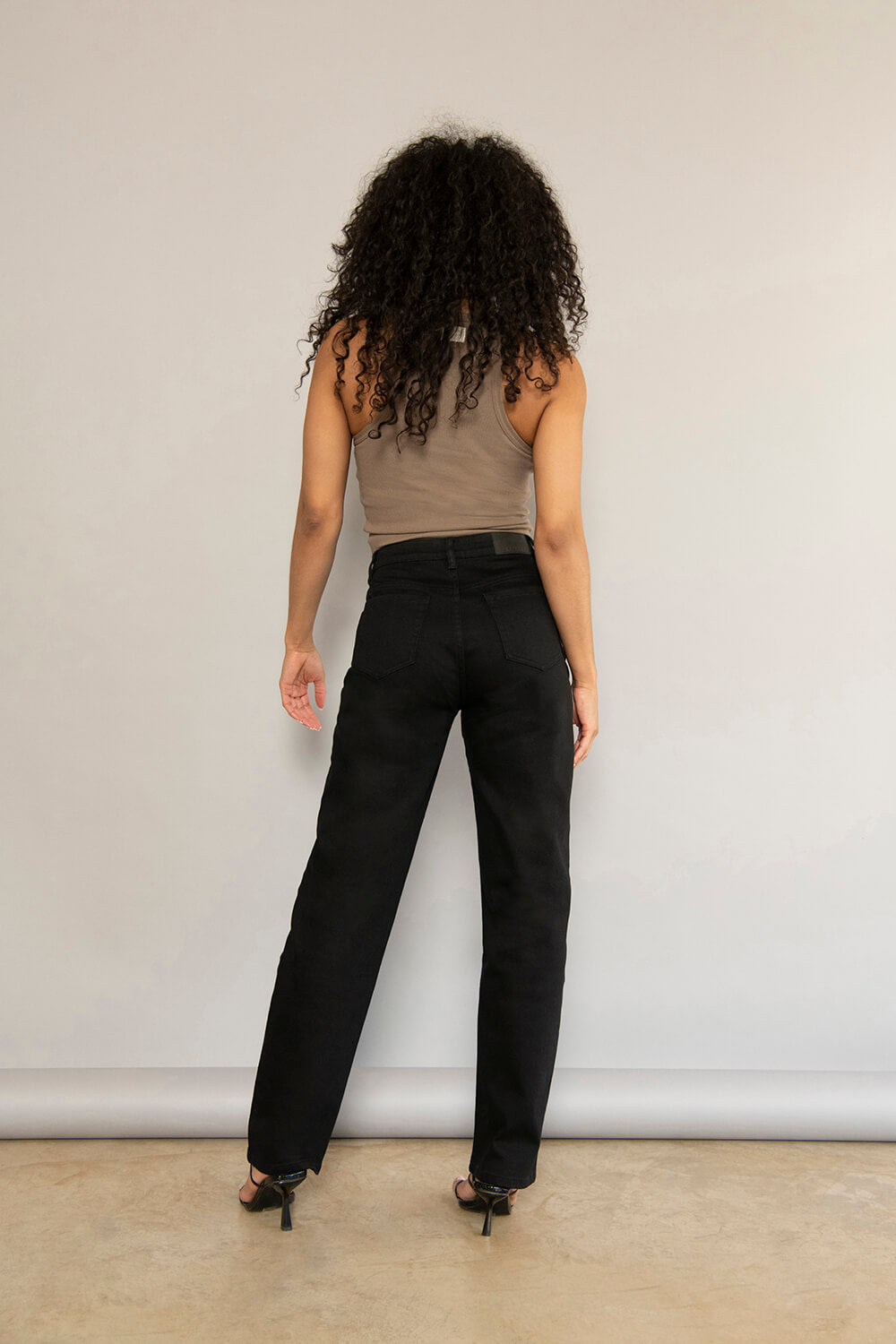 Women's High Waisted Jeans - Straight Leg Jeans - LOVALL