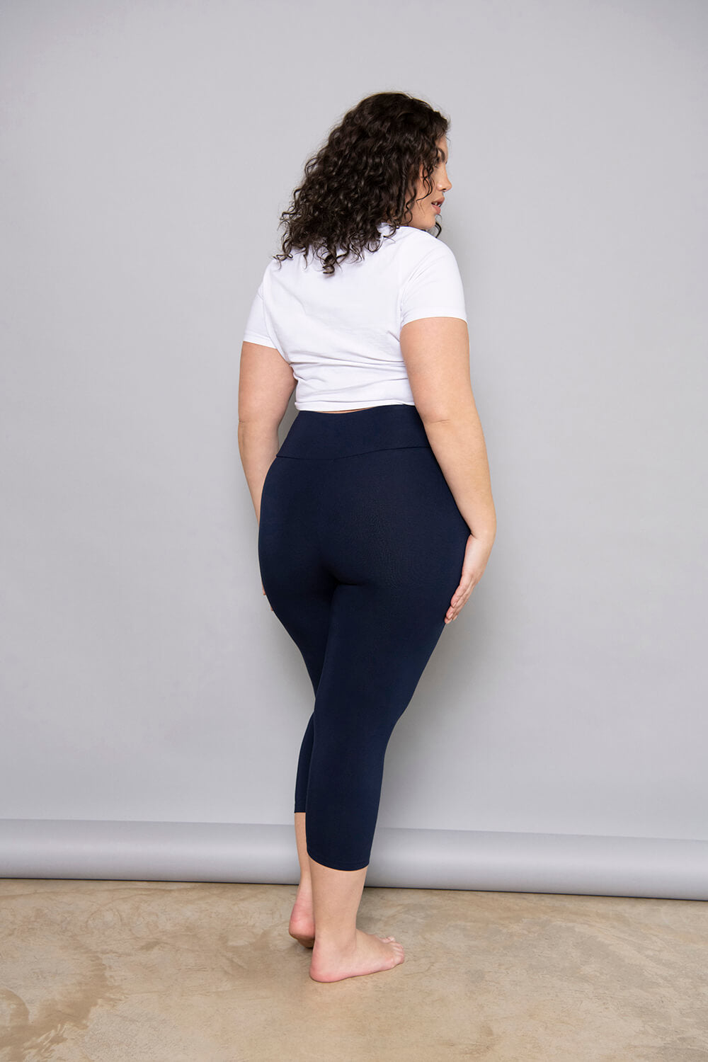 Lightweight leggings plus size hotsell