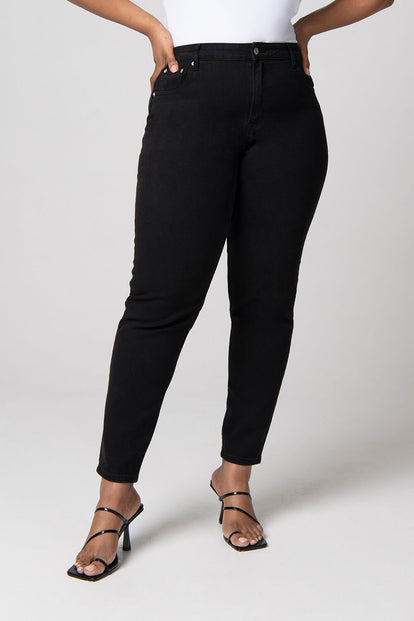 Curve Slim Fit Mom Jeans - Black