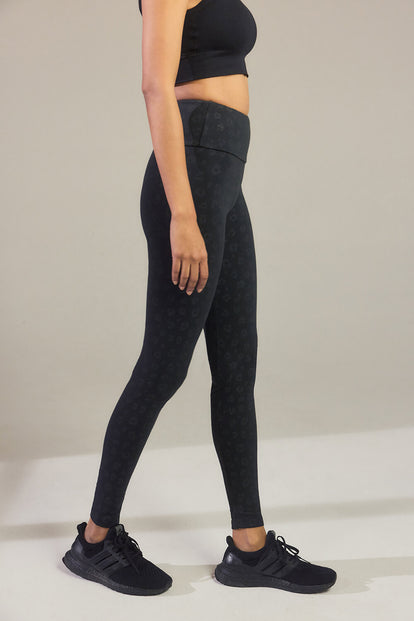 Everyday High Waisted Leggings - Black Animal Print