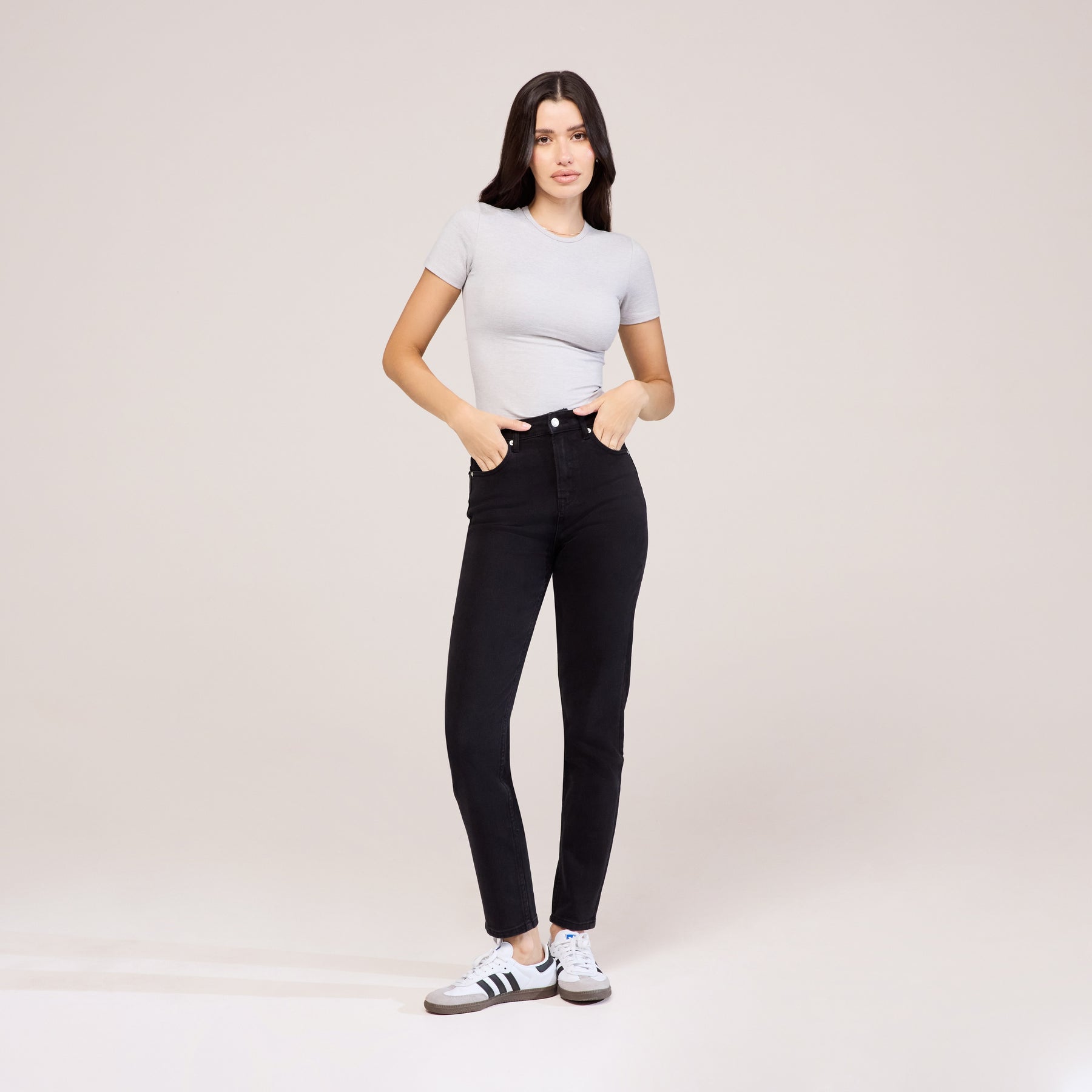 Slim Fit Mom Jeans - Black