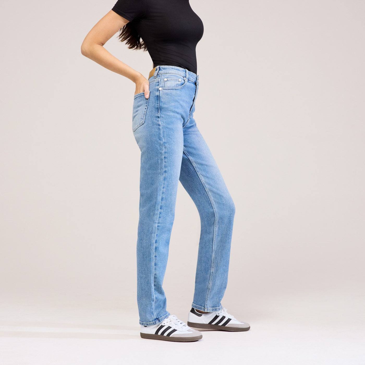Straight Jeans - Mid Blue