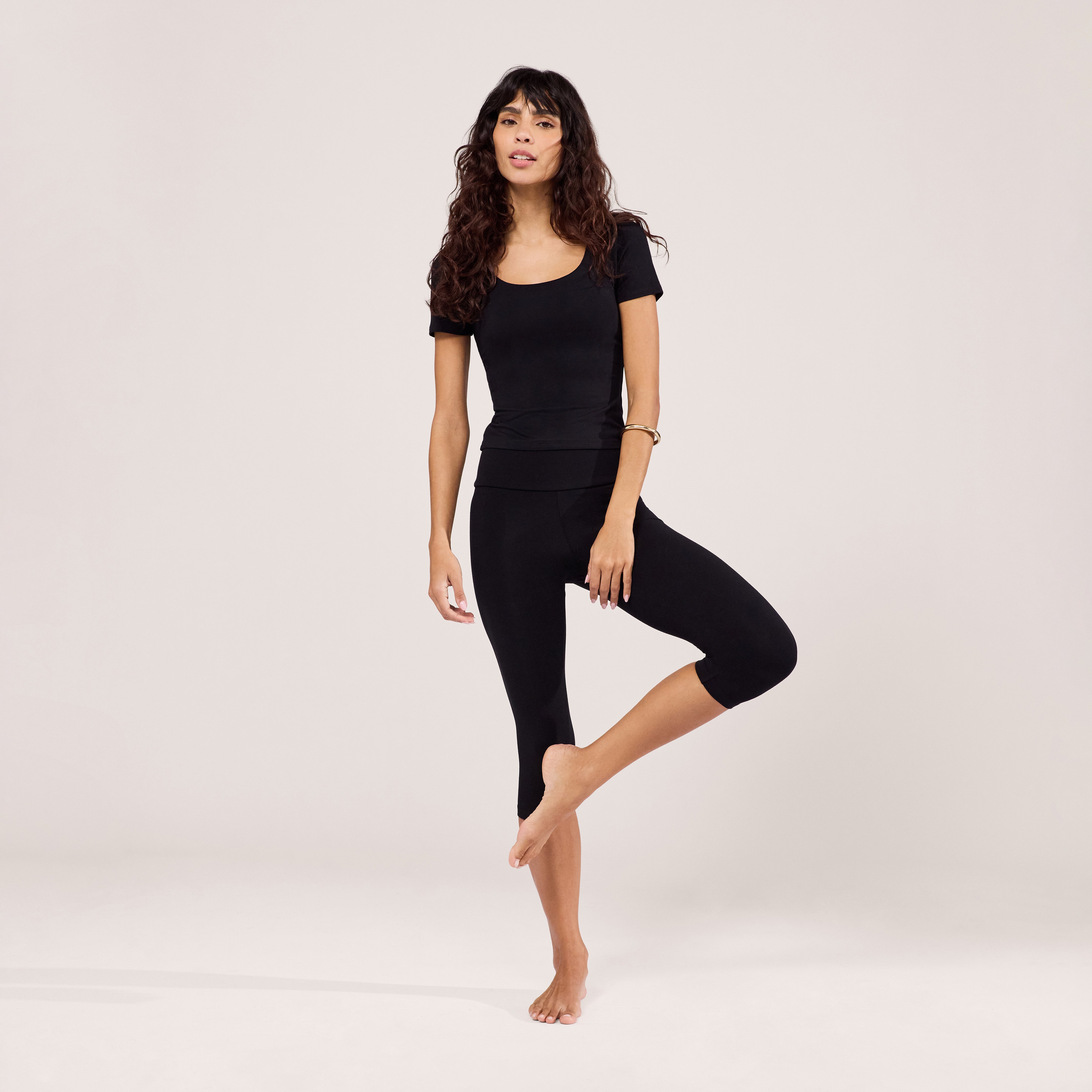 Capri Lightweight Leggings