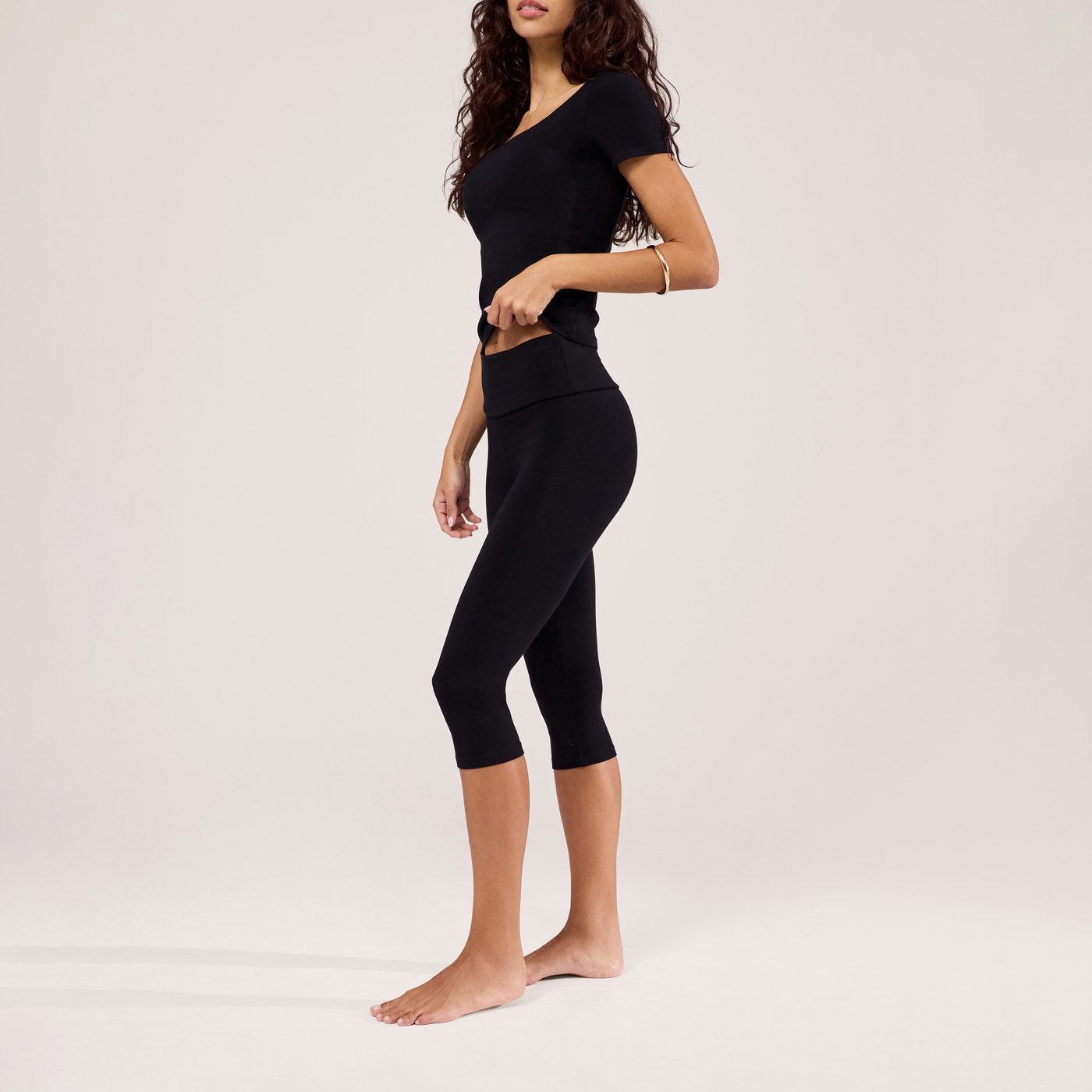 Cropped Lightweight Leggings - Black