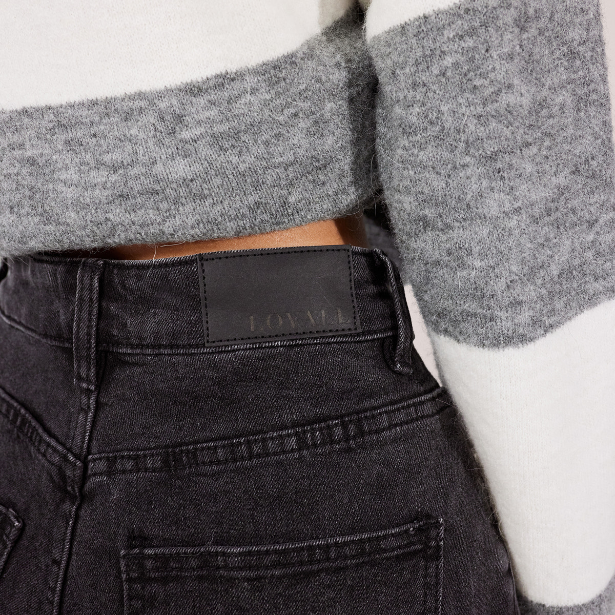 Wide Leg Jeans - Washed Black