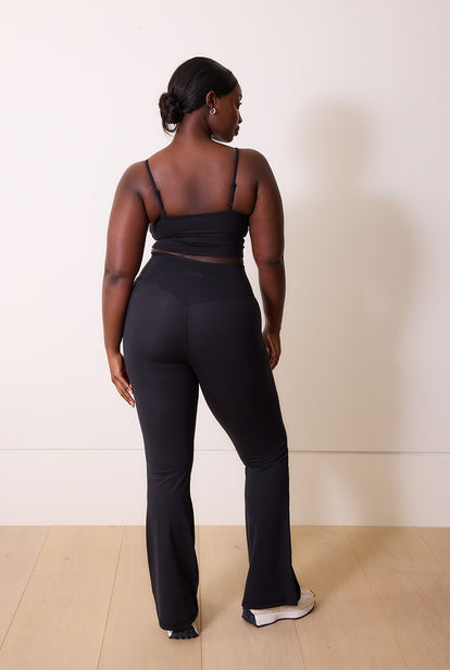 Curve 24/7 Revitalise Flare Leggings - Midnight Black