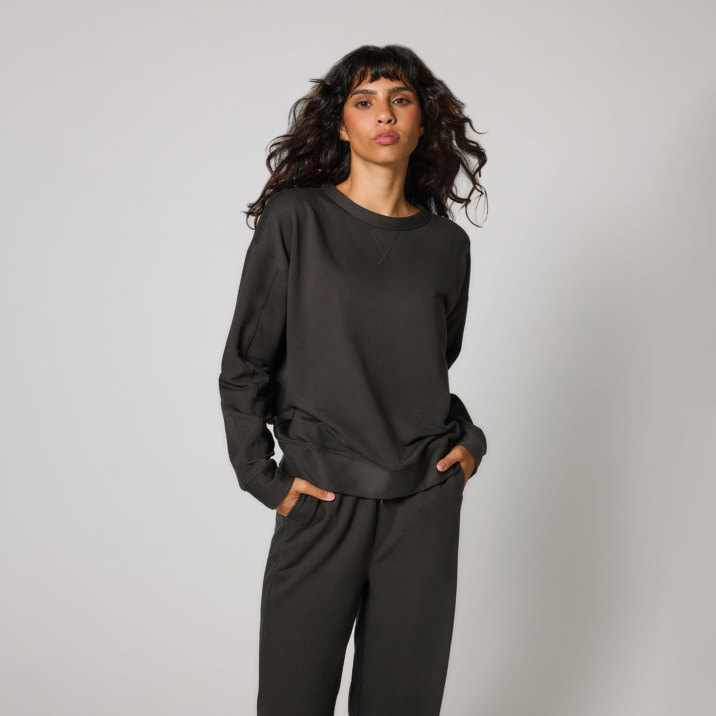 Luxe Lounge Sweatshirt - Black Coffee