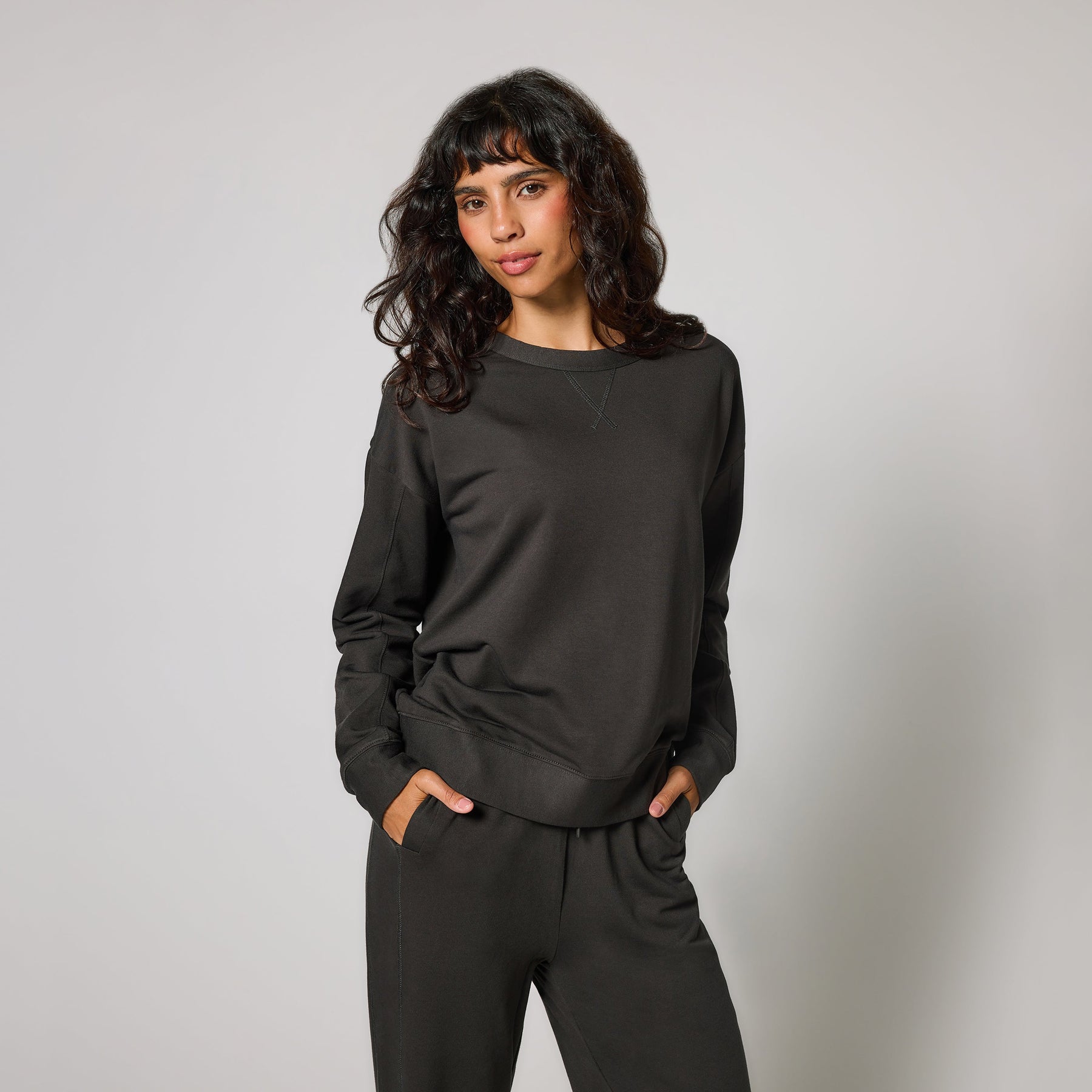 Luxe Lounge Sweatshirt - Black Coffee