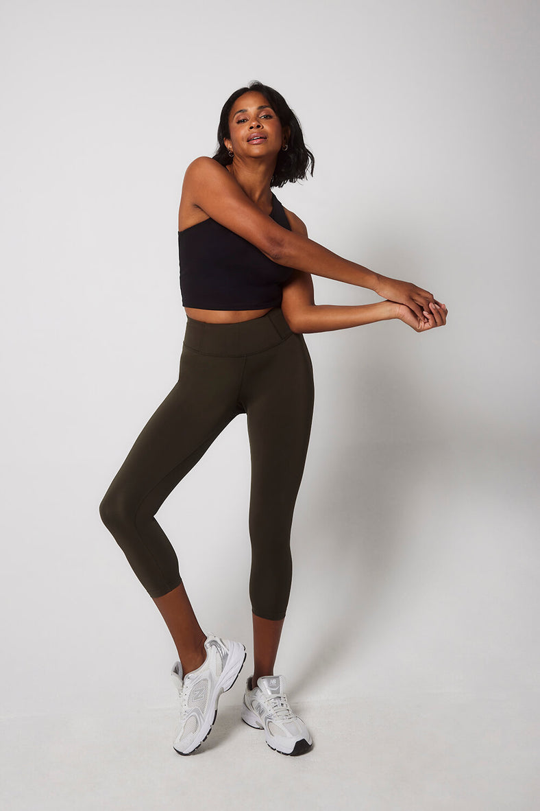 Focus Cropped High Waisted Sports Leggings--Olive Green