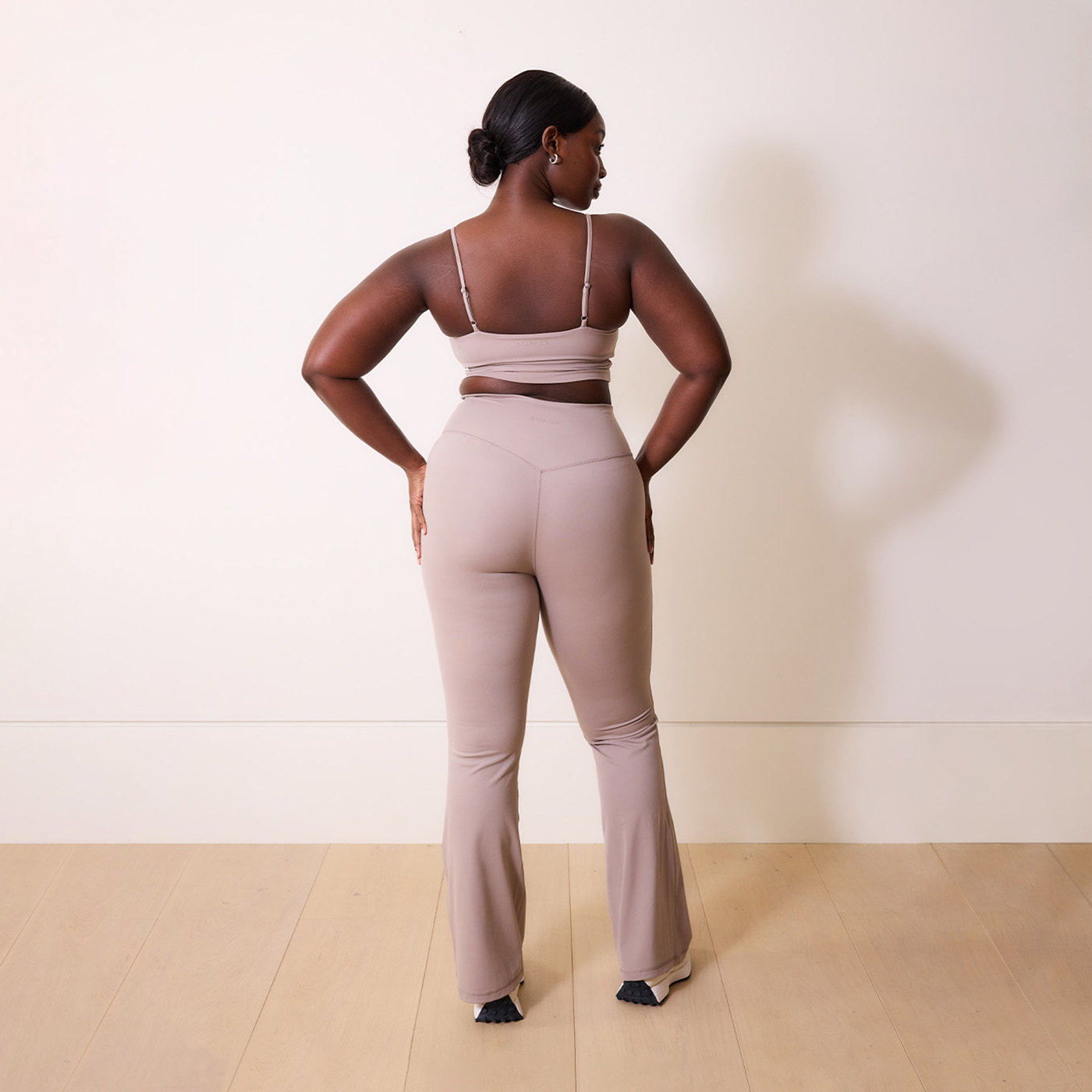 Curve 24/7 Revitalise Flare Leggings - Clay