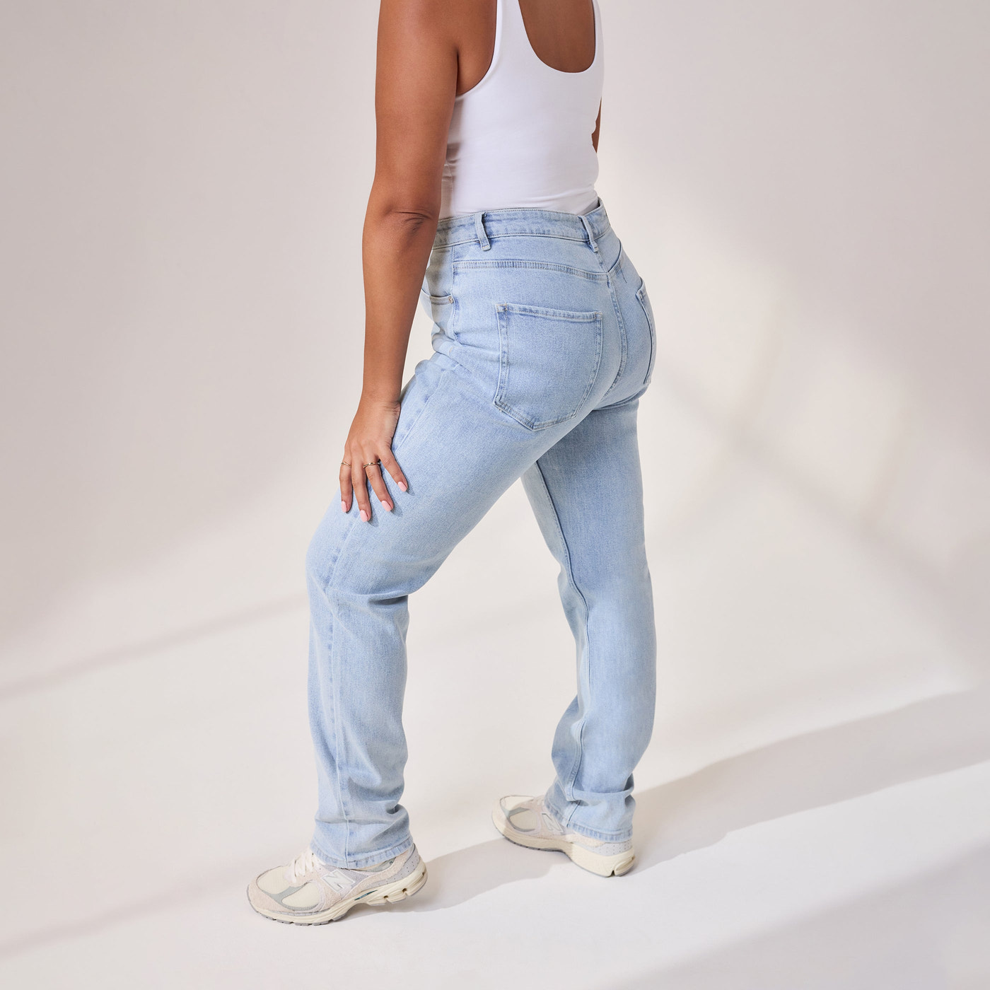 Curve Straight Jeans - Light Bleach