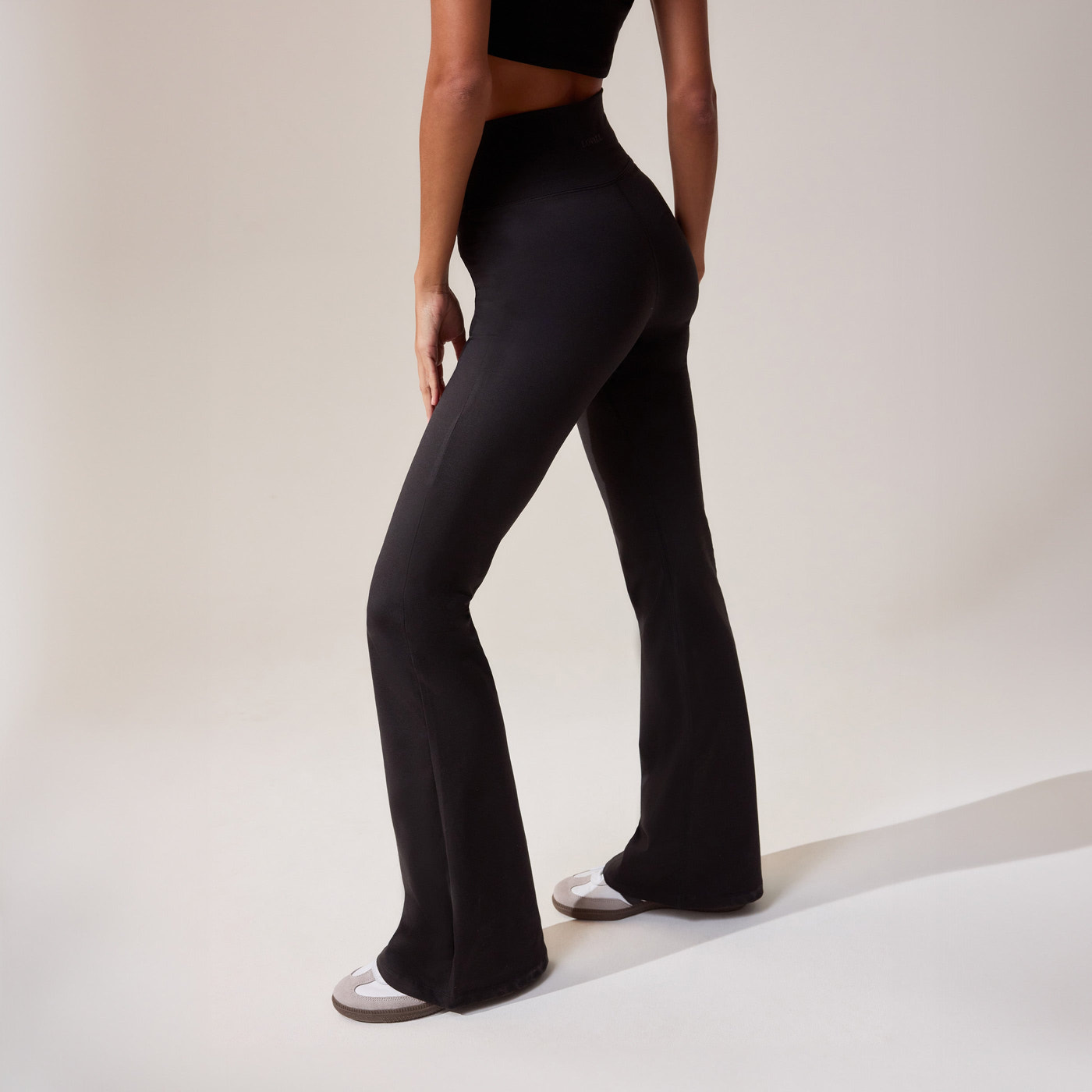 Ultimate Everyday Flare Leggings - Black