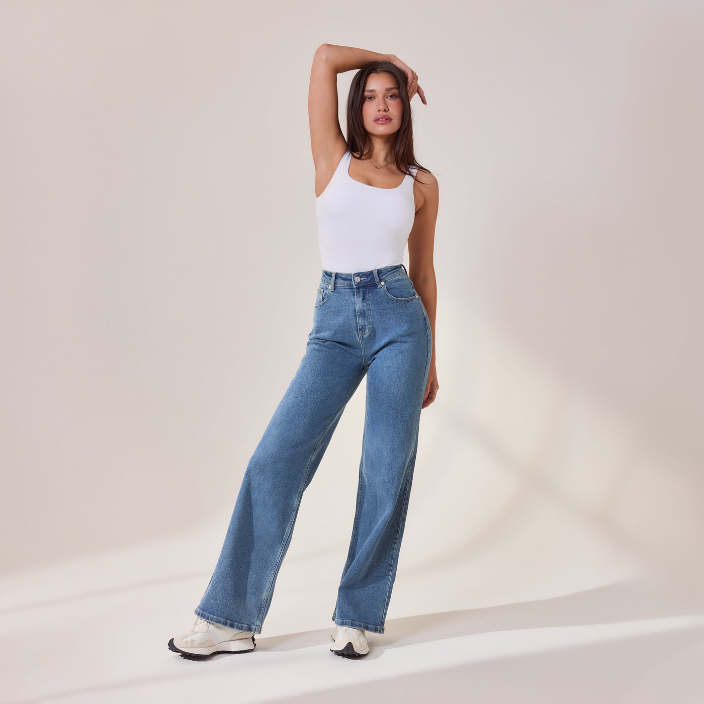 Wide Leg Jeans - Mid Blue
