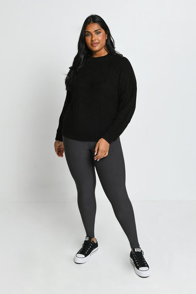Weekend Wear: Wearing Leggings as Pants - Curves and Confidence  How to wear  leggings, Outfits with leggings, Curvy girl fashion