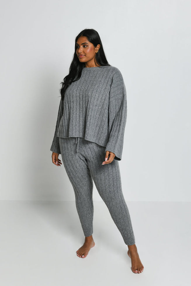 Curve Cable Knit Jumper - Grey