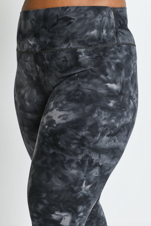 Curve Revitalise High Waisted Leggings--Black Tie Dye