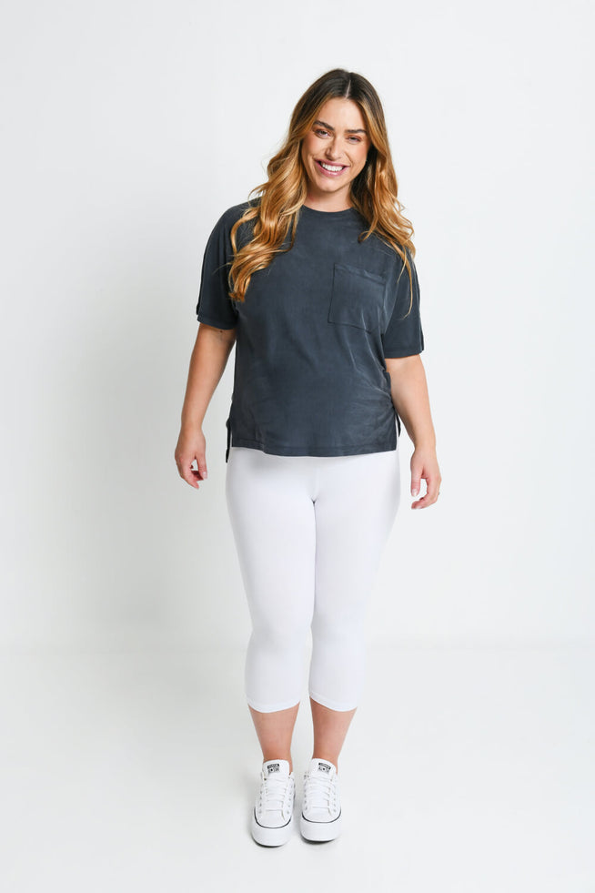 products/M_White_Cropped_Maternity_Leggings_1.jpg