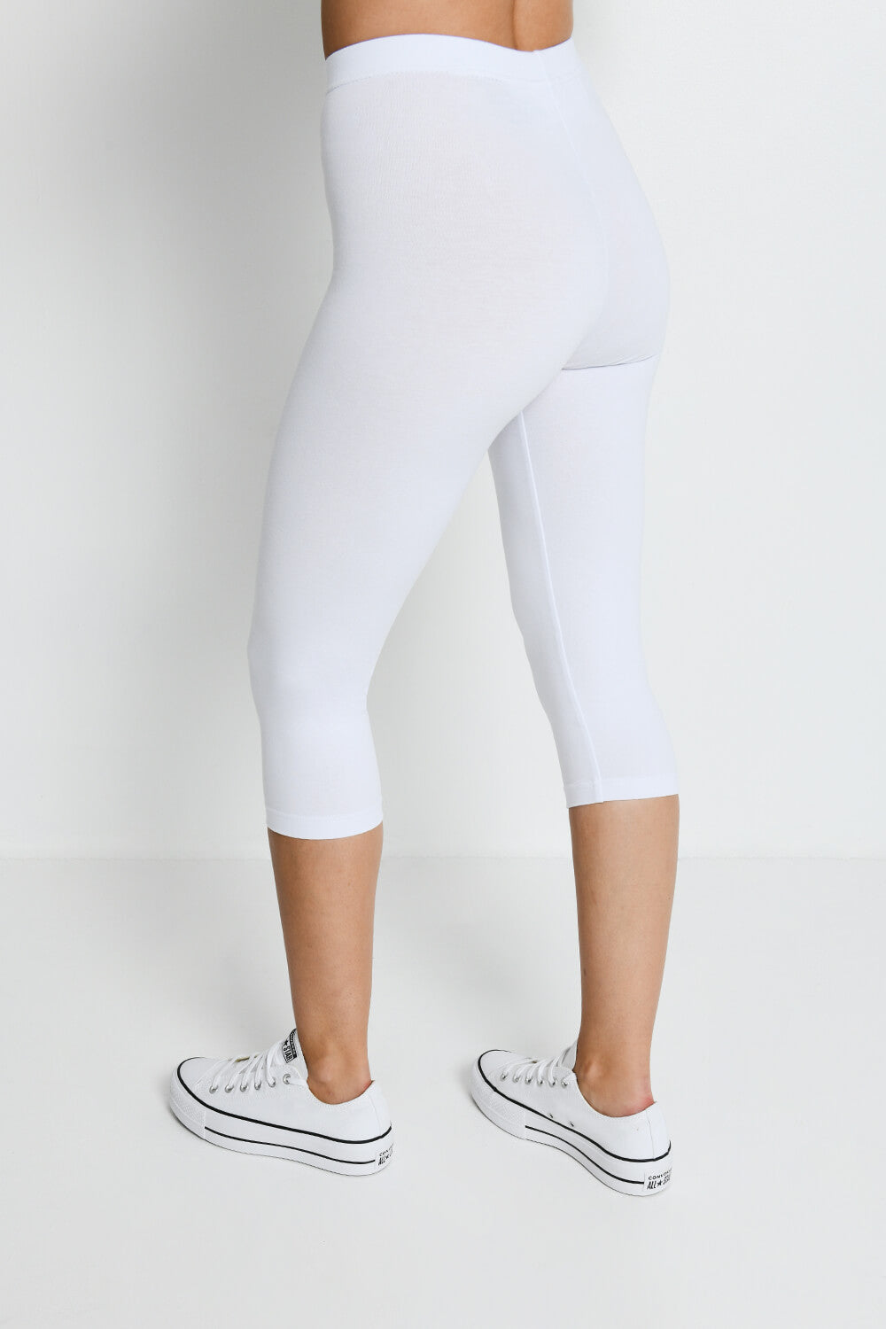 Buy Stunning Collection Capri Leggings for Girls White at Amazon.in