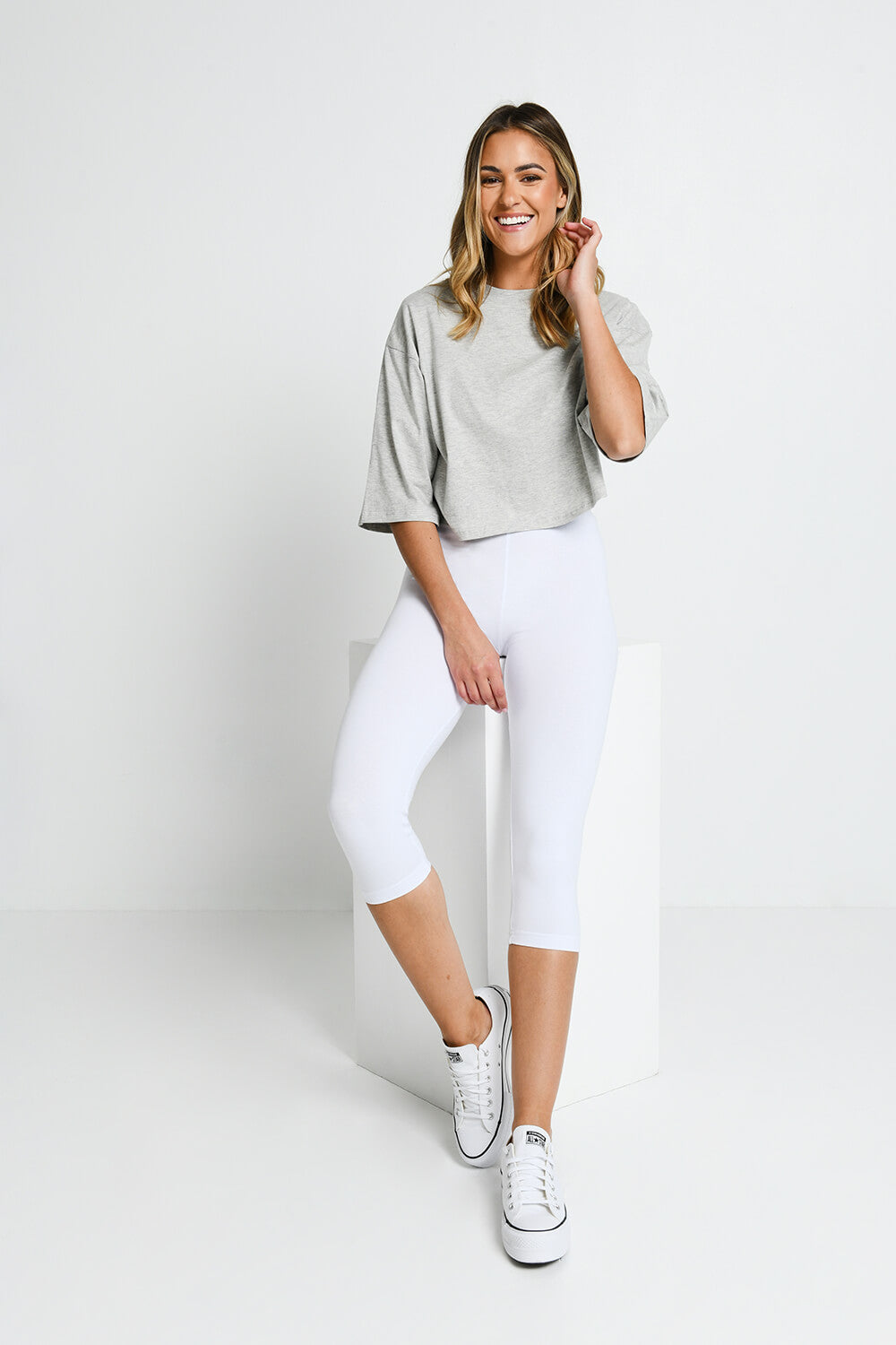 Womens white 2025 cropped leggings